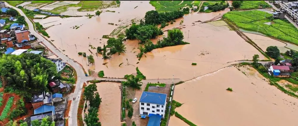 行大愛 勇?lián)?dāng) | 贛州市工商聯(lián)、商會(huì)聯(lián)合總會(huì)致信李平董事長(zhǎng)表感謝